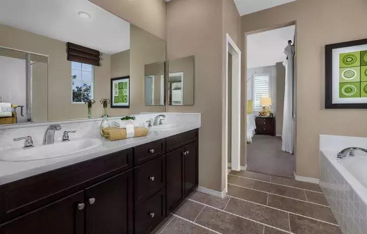 新建区毛坯房捡漏房,新房捡漏90平