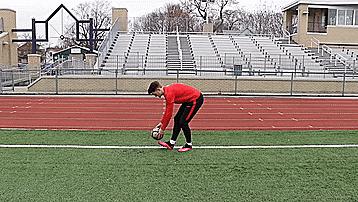 简单易学颠球技巧,八种颠球技巧口诀