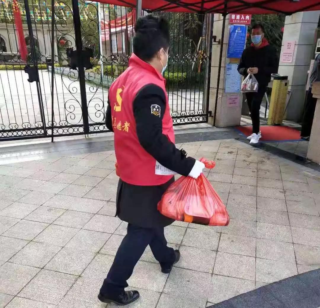 党建引领物业战疫组建红色抢修队,抗疫斗争红色物业