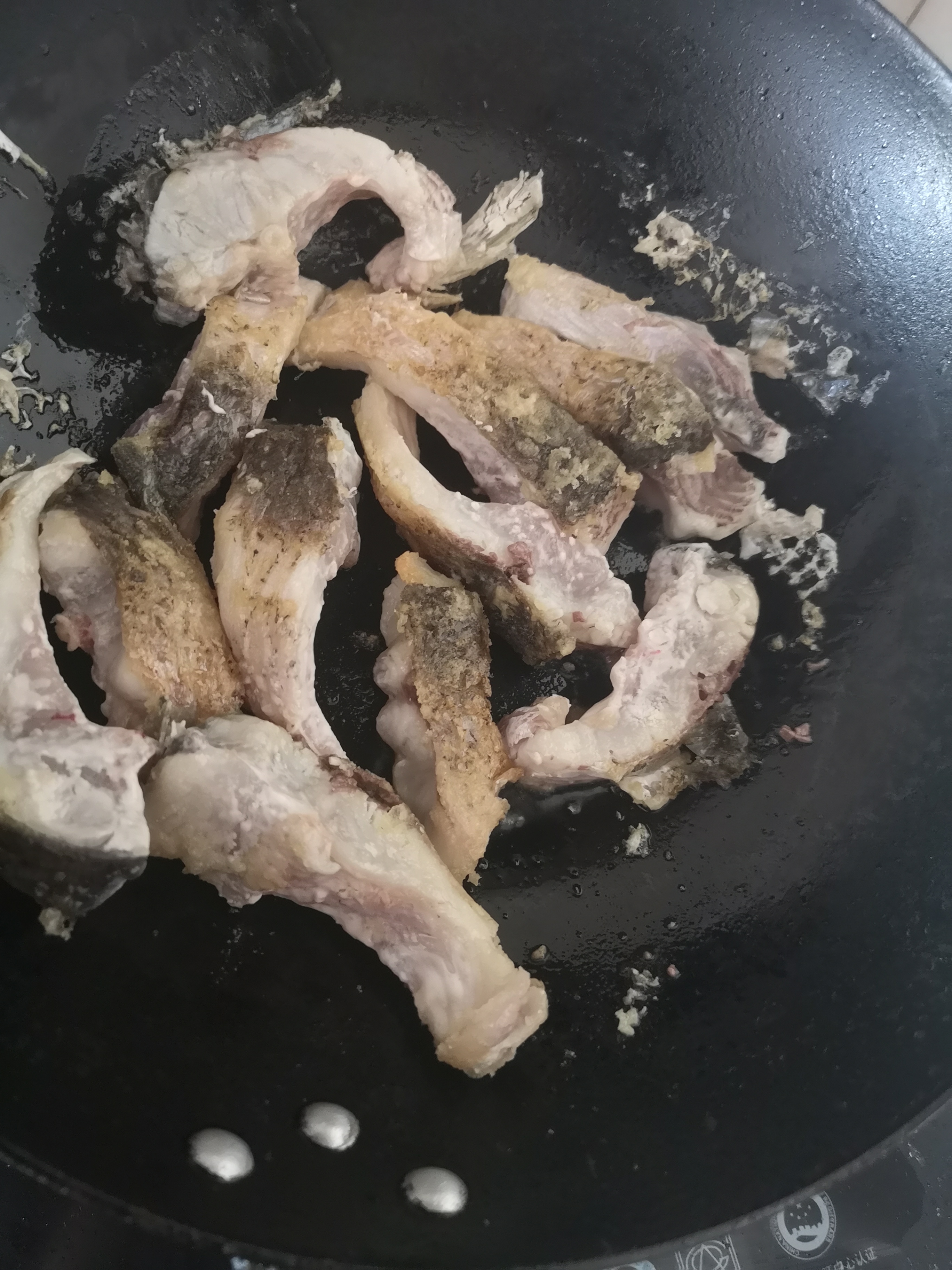 草鱼炖海鲜菇,正宗家常海鲜菇火锅鱼做法