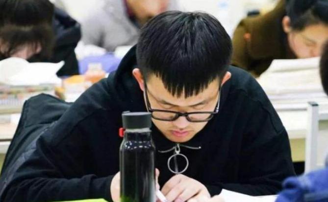 中央办公厅公务员录用公示2013,中央公务员遴选上岸