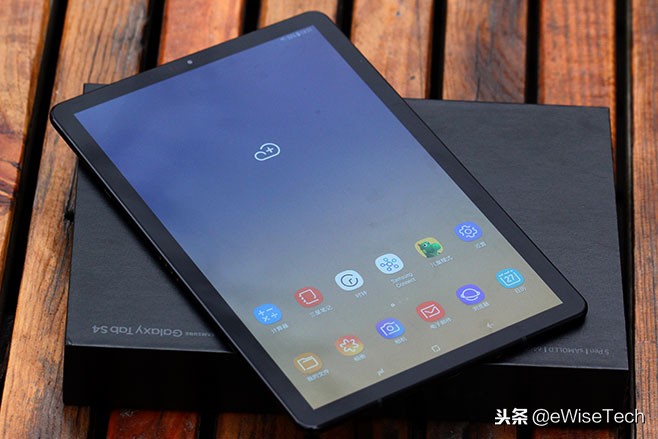 eWisetech开箱GalaxyTabS4