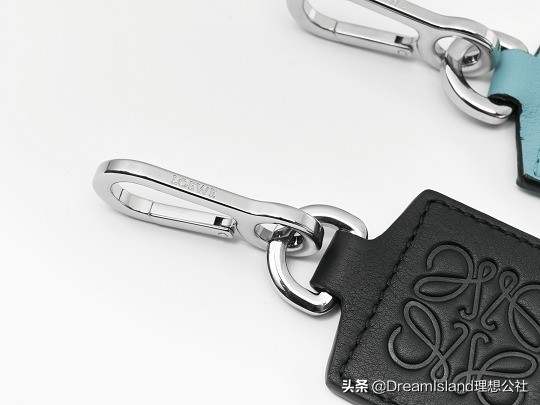 loewe半月形手袋手提包,loewe走秀款包包