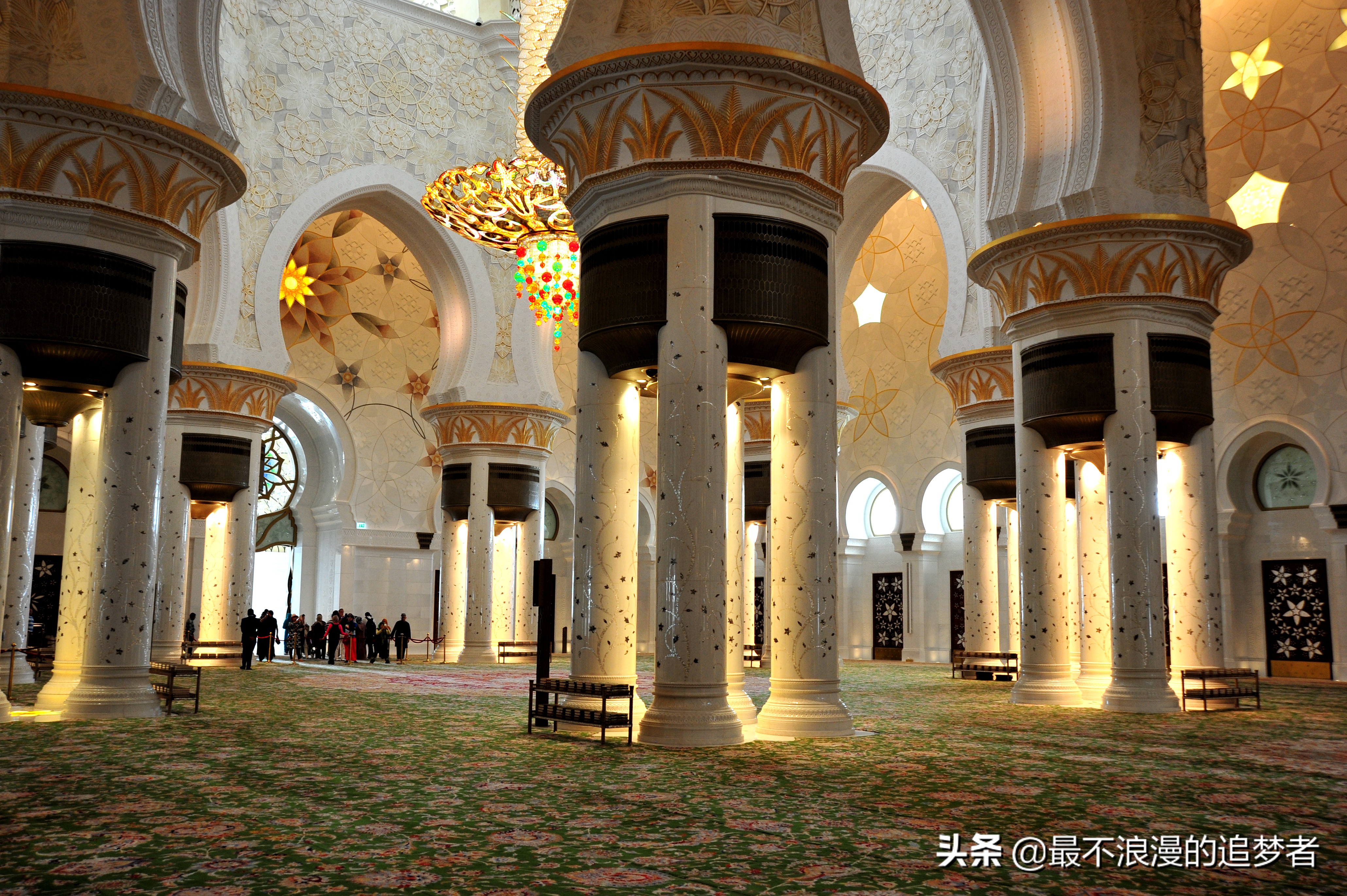 阿联酋谢赫扎耶德清真寺旅游,迪拜谢赫扎耶德路旅游