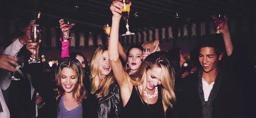 酒后脸色变红突然变白,酒后脸变青是怎么回事