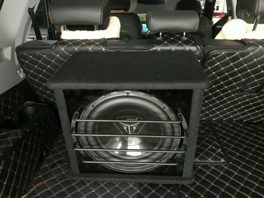 奇瑞suv瑞虎8plus,奇瑞suv瑞虎3手动改装