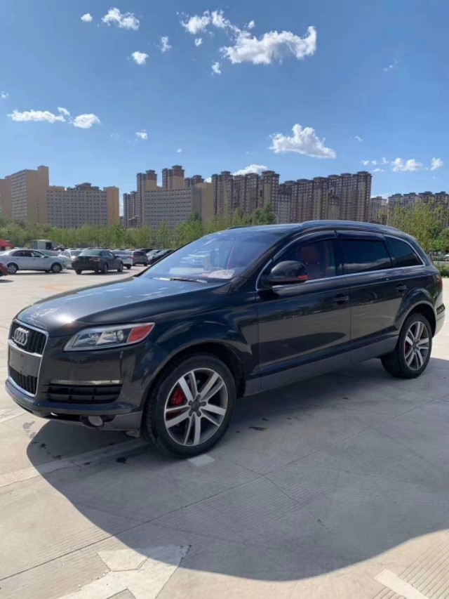 十万买辆奥迪q7,十万左右买一台奥迪q5