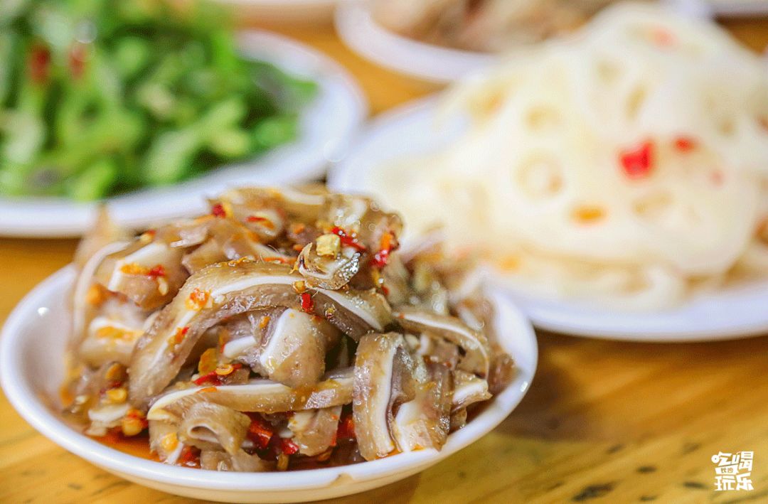 不打眼的通泰街，蕴藏了了一代长沙人的美食回忆