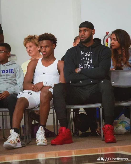 詹姆斯和儿子交手会怎么样,詹姆斯对阵儿子队友