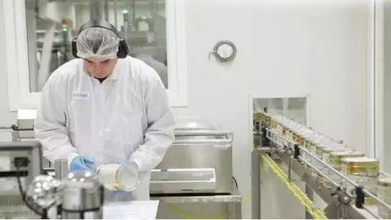 哪些奶粉使用的是大包粉,奶粉选择大包粉