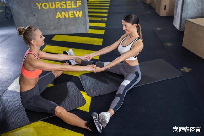伸展拉筋的正确方法,坚持每天拉筋运动的好处