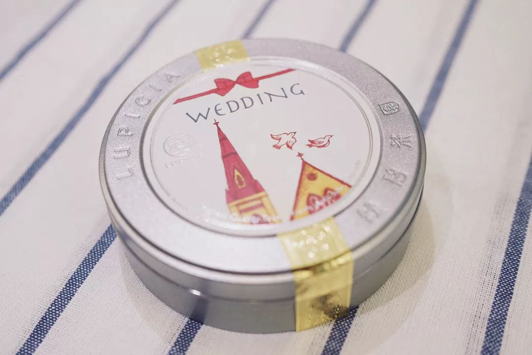 送新人结婚礼物红包,送结婚新人的红包