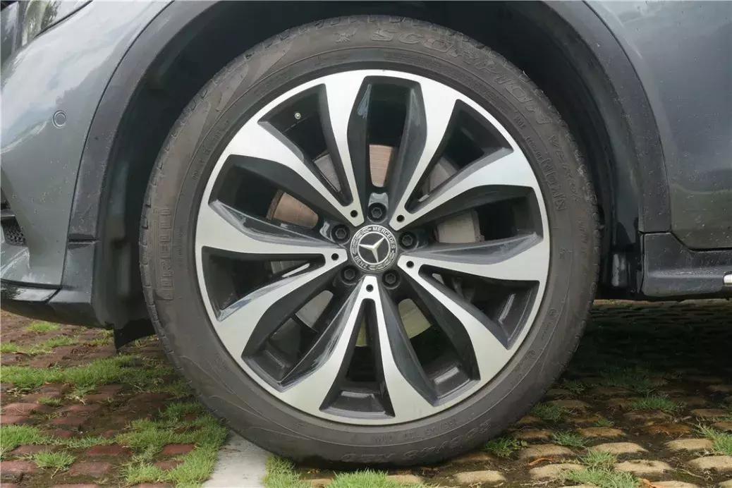 奔驰glccoupe2024款深度体验,奔驰glccoupe测评