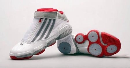 阿迪达斯这些年出的最好看篮球鞋,阿迪达斯新球鞋有哪些