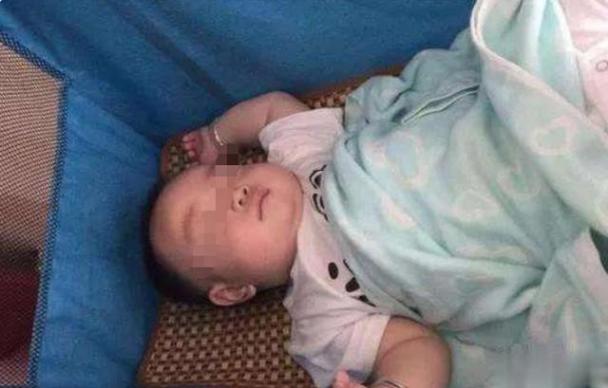 冬天解决小孩踢被子的妙招,冬天小孩踢被子有什么妙招