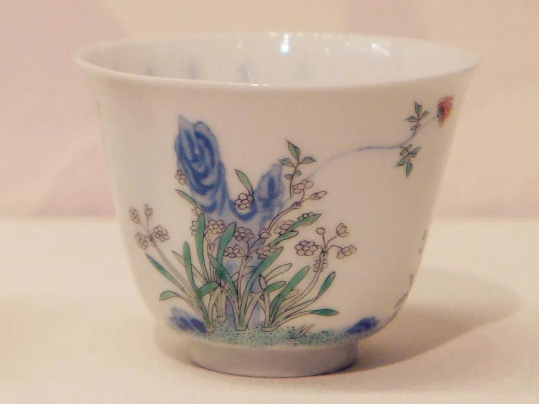 瓷上繁花|水仙：寒香寂寞动冰肌