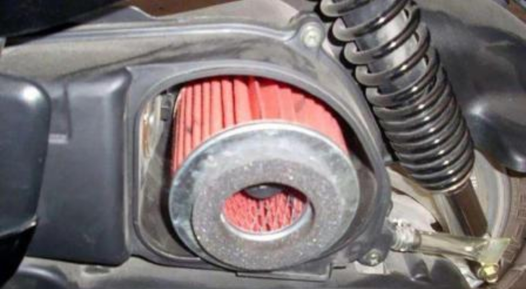 摩托车冒黑烟烧火花塞咋回事,摩托车冒白烟处理教程