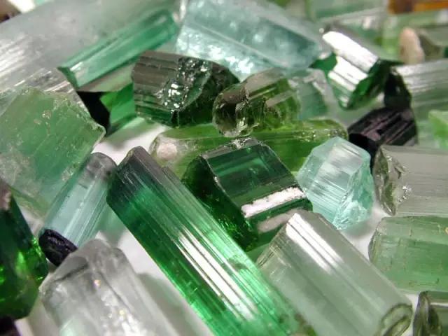 宝石对应的矿物种类及其详细信息,天然宝石鉴别最简单方法