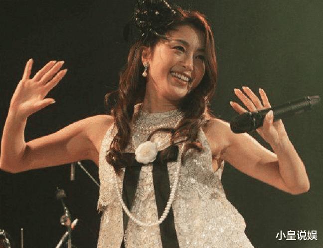 从女神到吸毒女，从天后到国际乞丐，酒井法子如何一步步毁掉前途