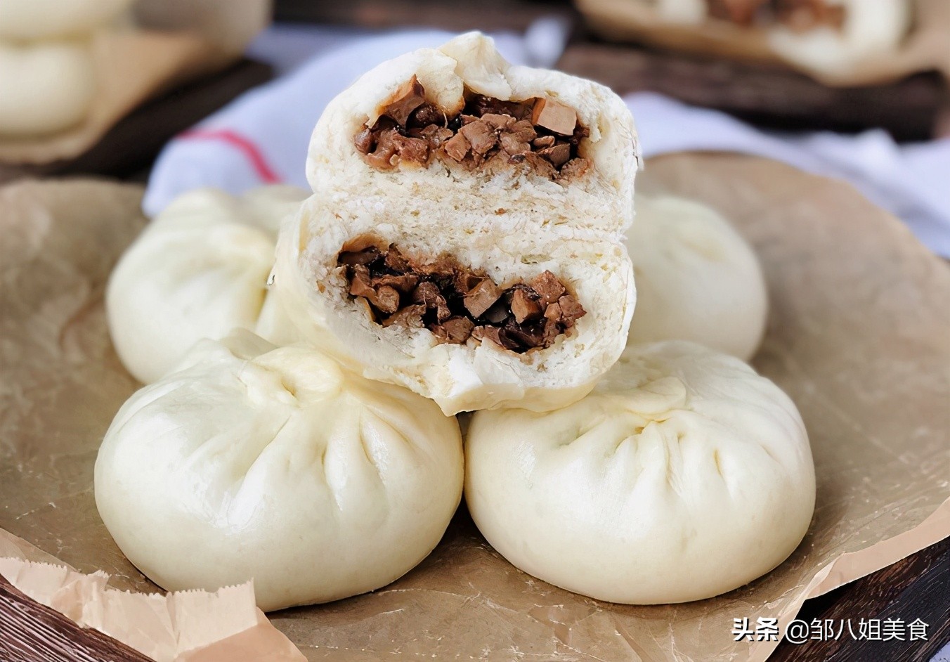 在家做的包子可以直接蒸吗,好吃在家就能蒸的肉包子多汁