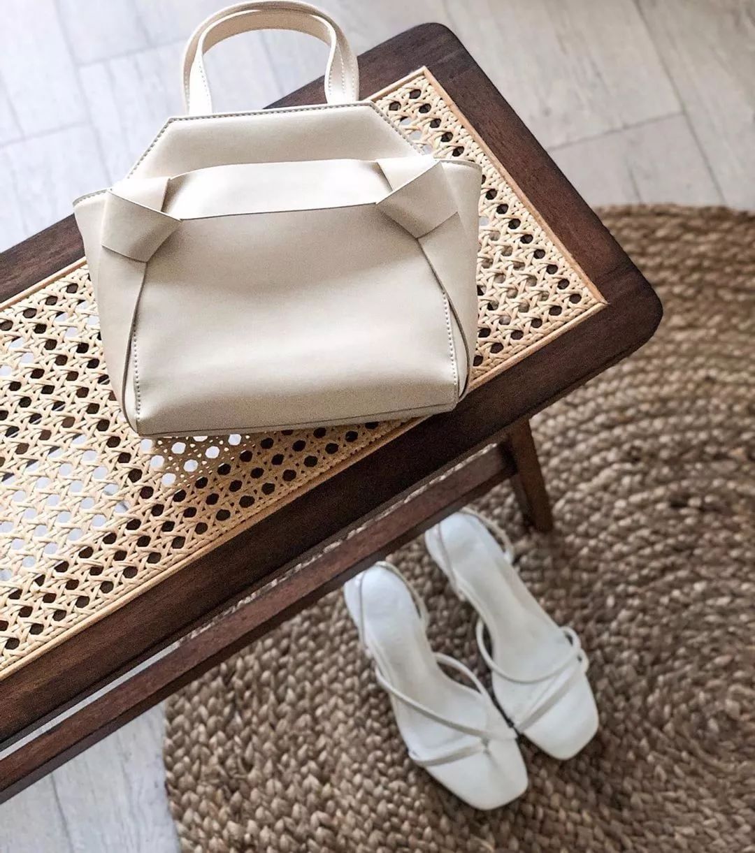 小众包包女2022新款百搭粉色,最近入手的小众包包