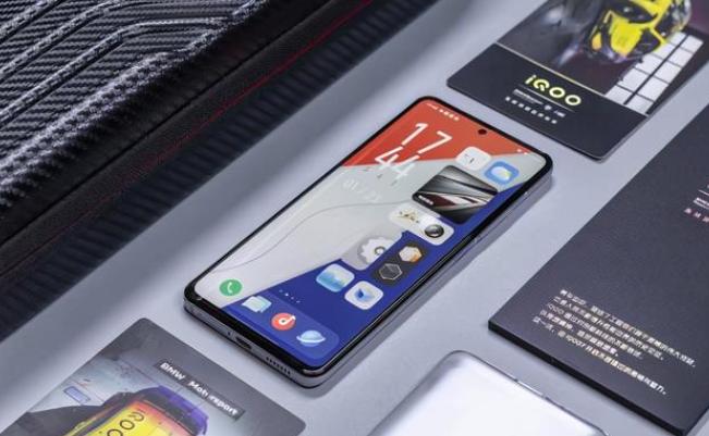 手机线下比线上便宜,手机线上买还是线下买