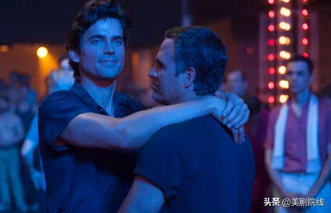 第一次被男生掐腰什么感觉,第一次被男生搂腰