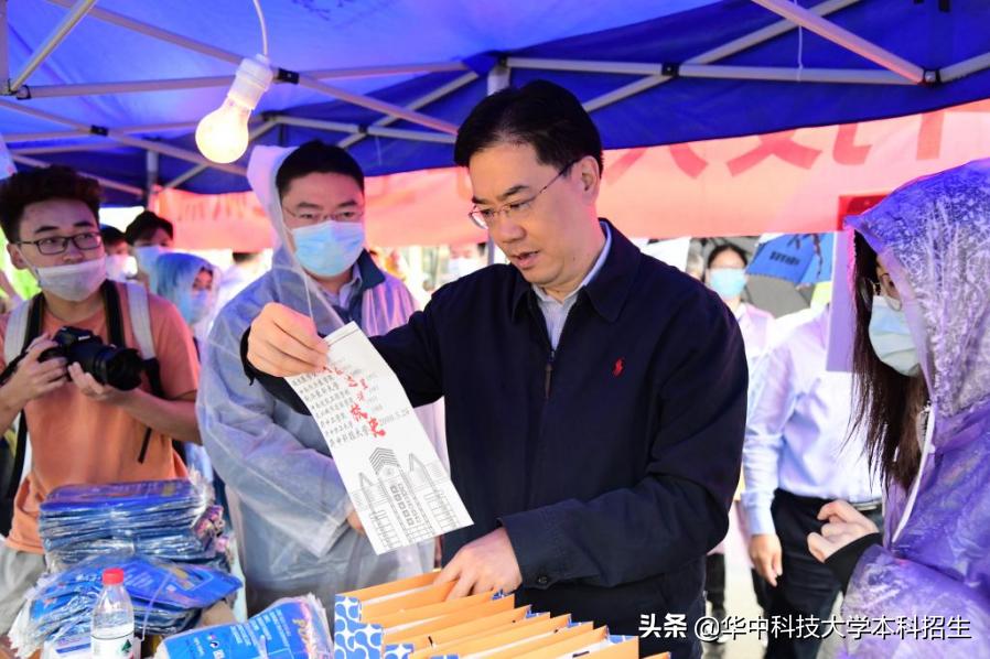 援鄂医疗队两名队员,援鄂医疗队员双胞胎