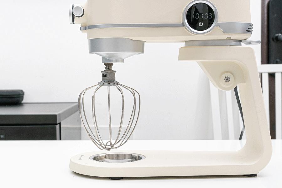 厨师机和烘焙机有什么区别,做烘焙要面包机好还是厨师机好