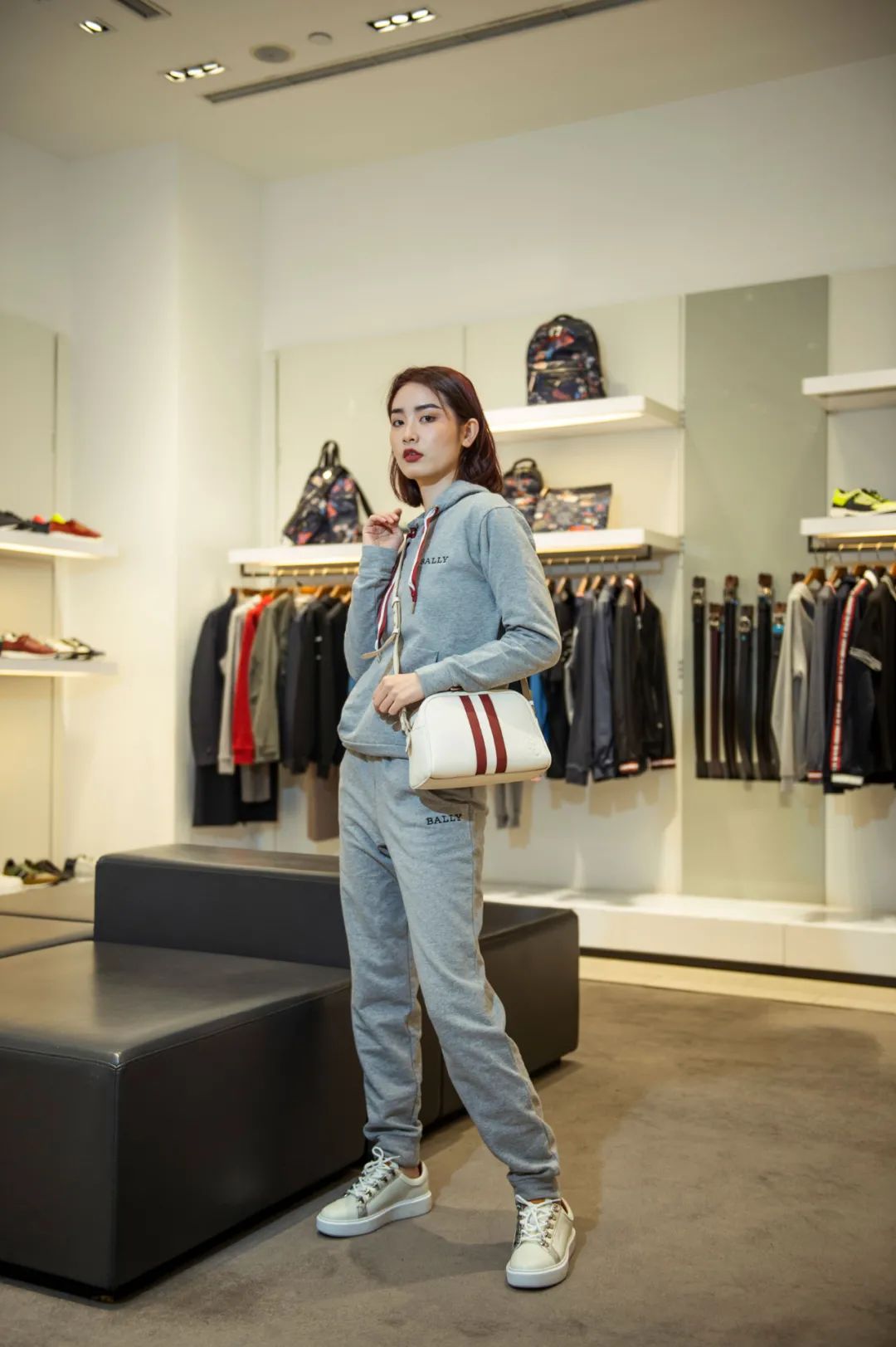 购新衣、买新鞋、挎新包……到百联奥特莱斯就GOU了