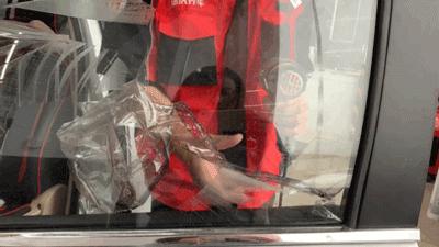 4s店贴膜要送的还是要加钱的,4s店送的原厂贴膜到底好不好