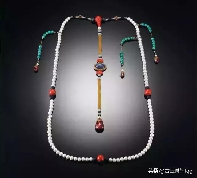 皇上身上的朝珠多少钱,皇帝的天价宝贝电视剧