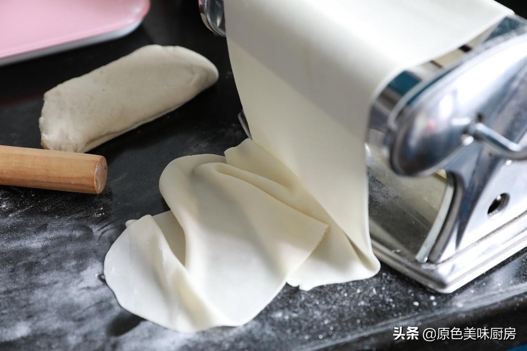 剩下的馄饨皮怎么做好吃不油炸,剩下的饺子皮和馄饨皮怎么办