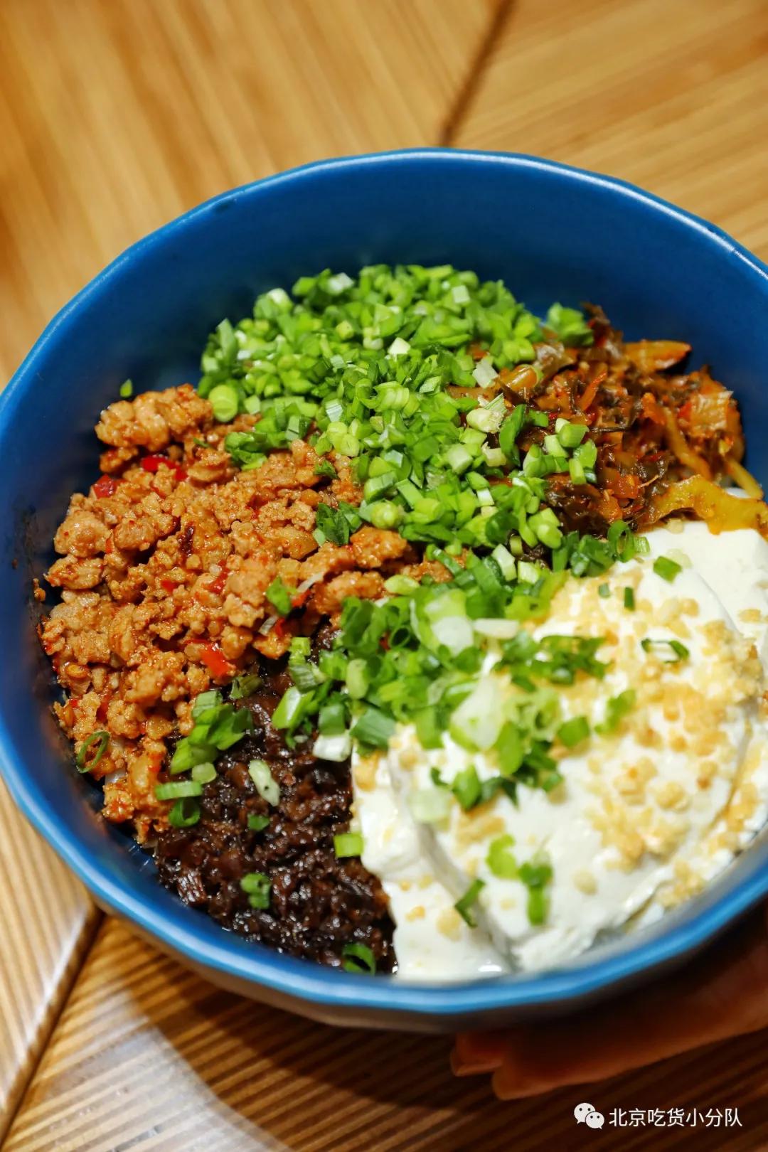 在北京吃遍全国30个地方的招牌菜,北京一天吃遍两个商场的快乐