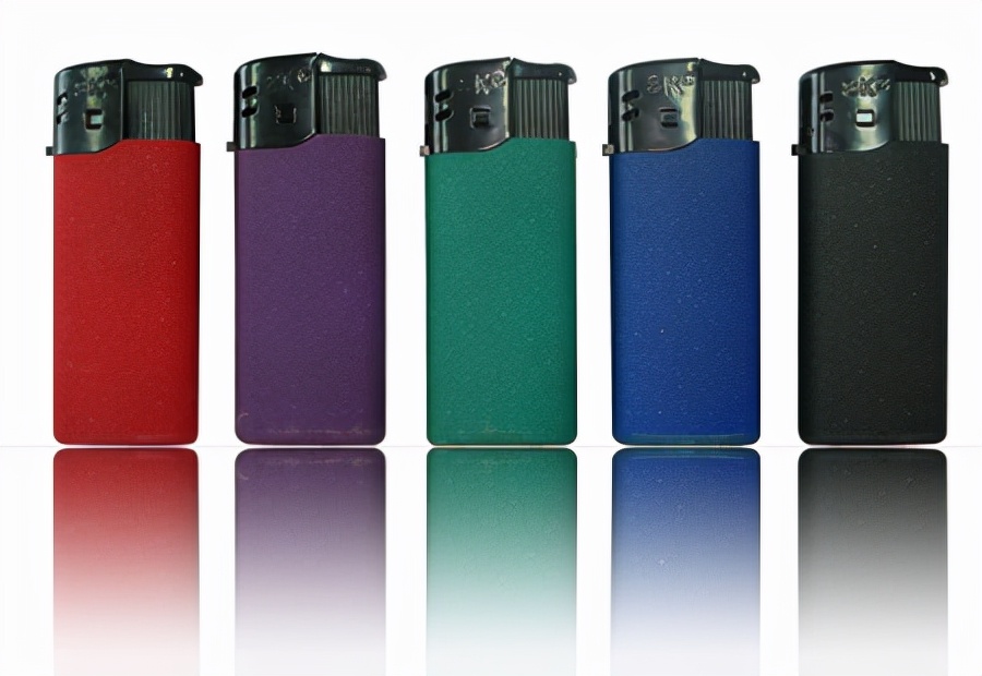 中国打火机为什么可以做到1块钱,一元打火机威力