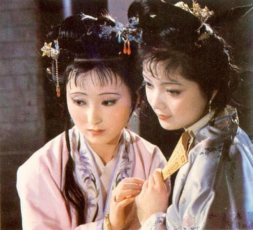 黛玉和宝钗有深度的对比,黛玉与宝钗之争