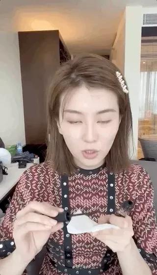 乔欣整容式眼妆眼睛瞬间变有神,乔欣整容式眼妆什么梗