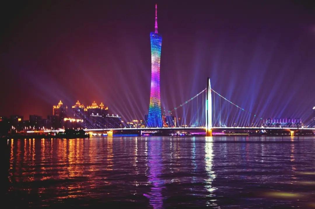 青岛旅游往返机票价格,青岛机票和住宿自由行