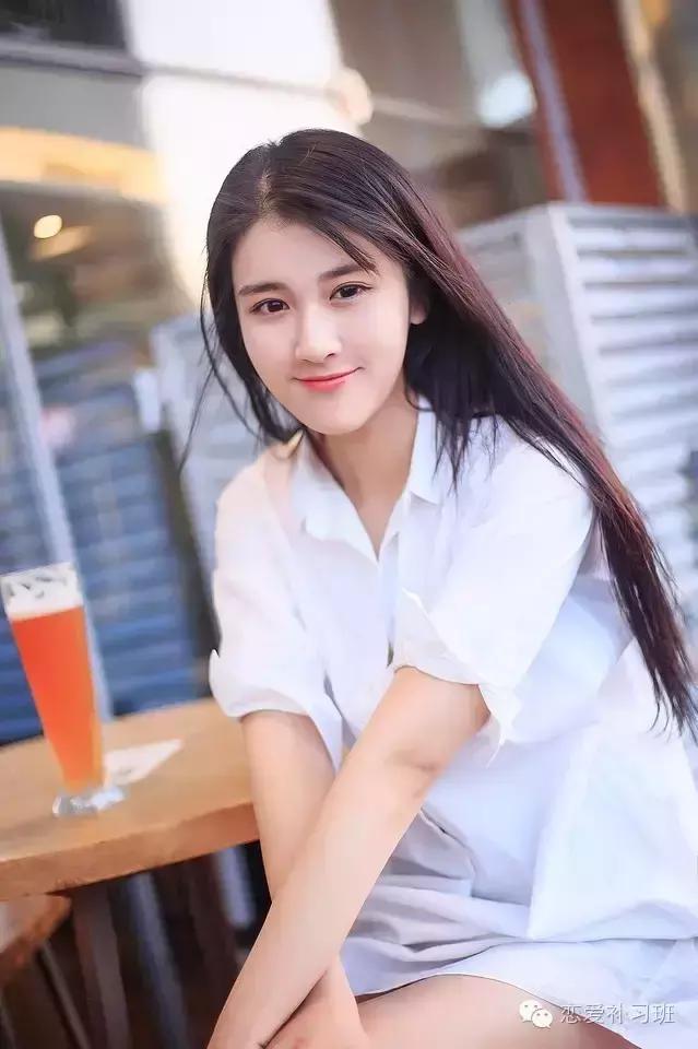 与女同学聊天的技巧和方法,和女神刚加上微信怎么聊