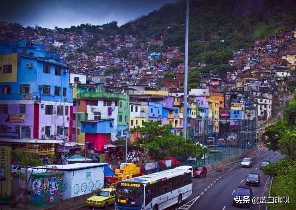 巴西总统希望恢复足球比赛的原因,巴西抗击疫情的总统