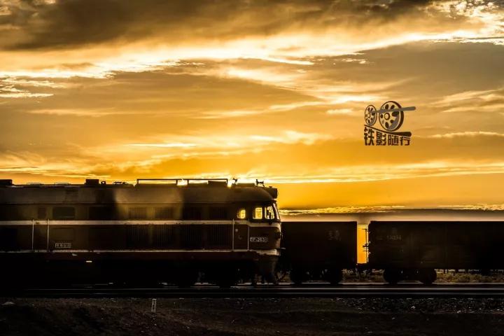 铁影|大漠铁魂——嘉策铁路运转记