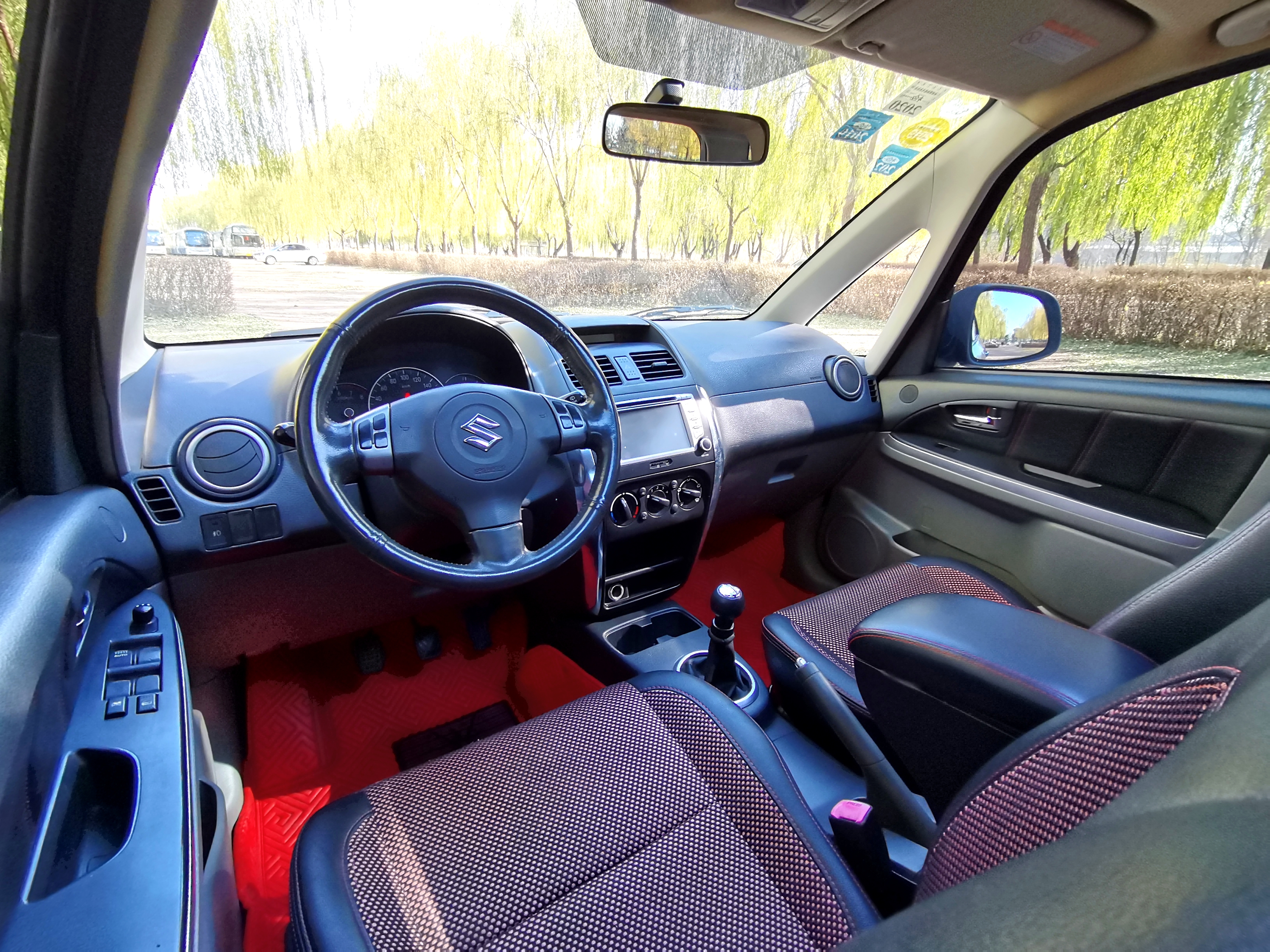 跨界概念车,长安铃木新天语sx4的六方位介绍