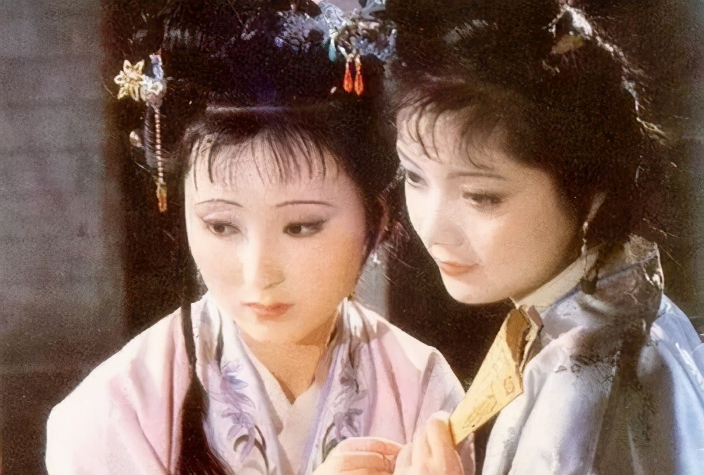 蒋勋宝玉黛玉的缘分不可取代,蒋勋评价黛玉的长相