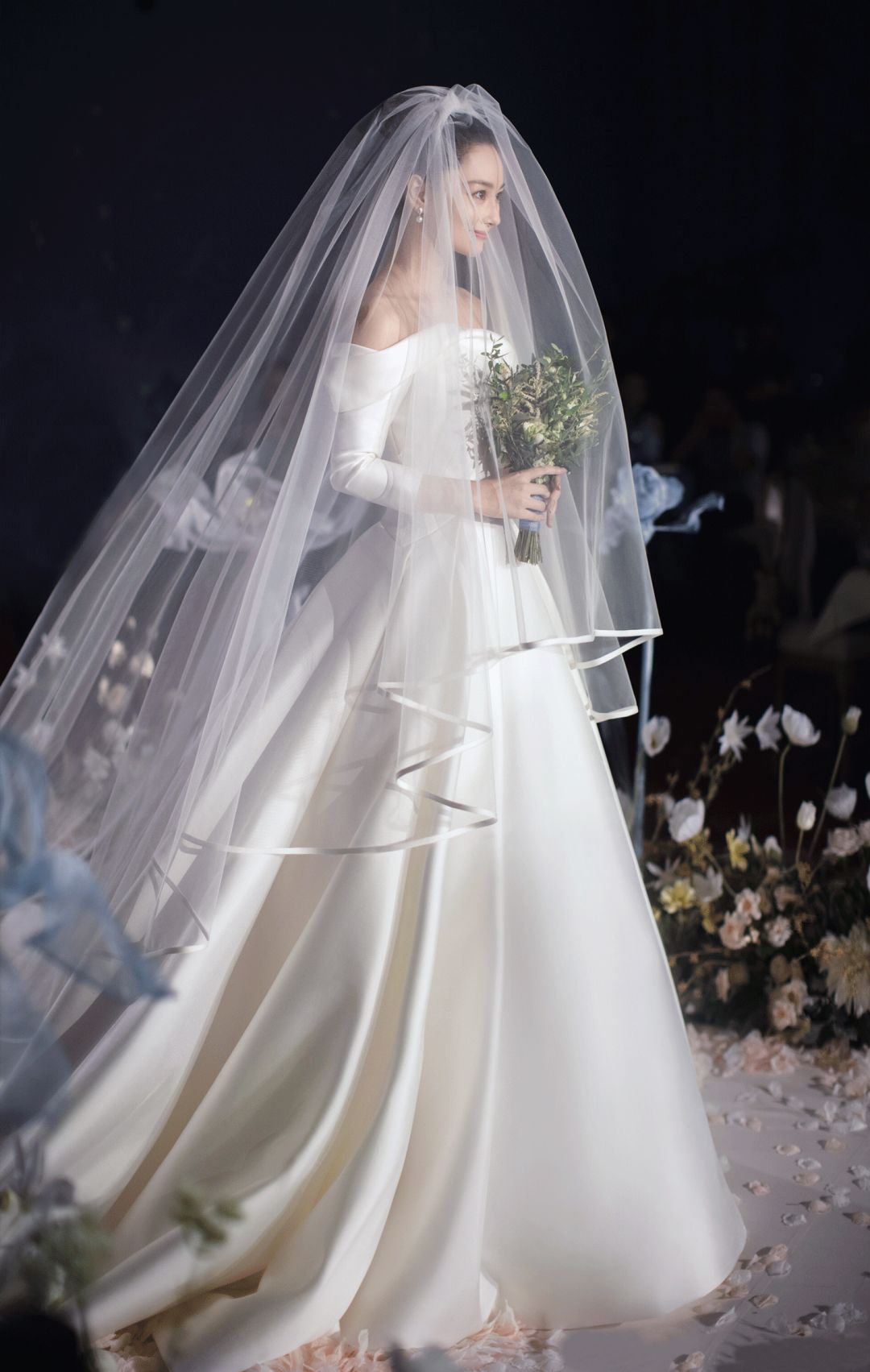 看看最美的新娘子，2019争取把2018送出去的份子钱收回来～