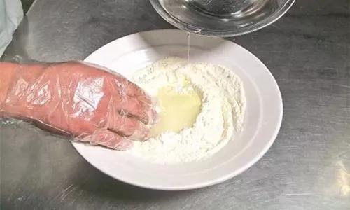 怎么配糯米粉浆才能炸得酥脆香,生熟脆浆怎么调