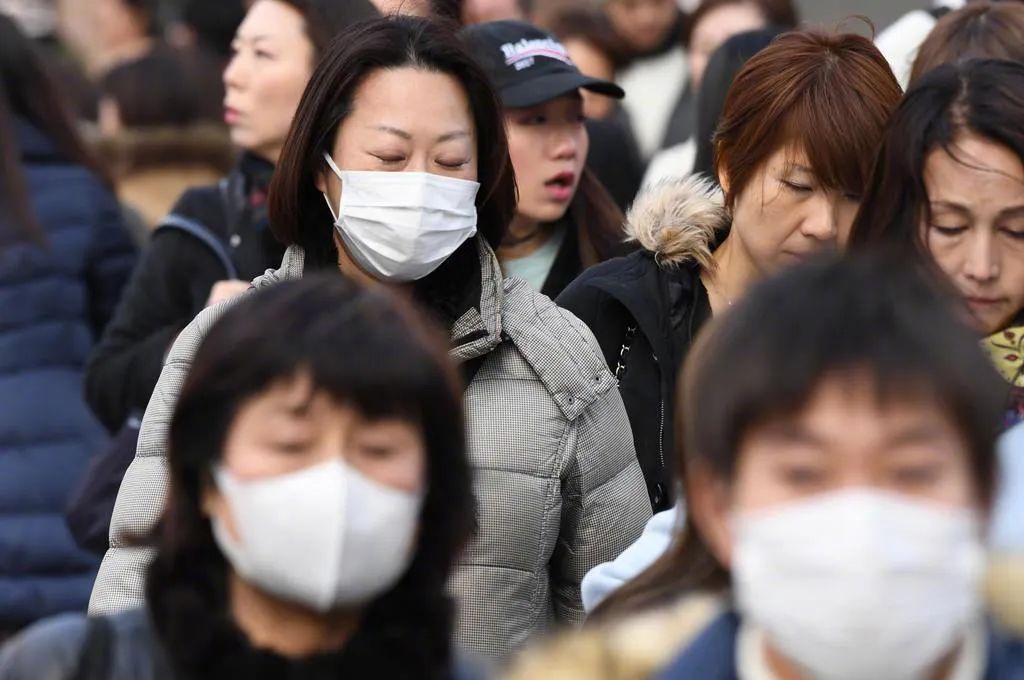 为什么欧美人反感戴口罩,国外人和中国人戴口罩的接受程度