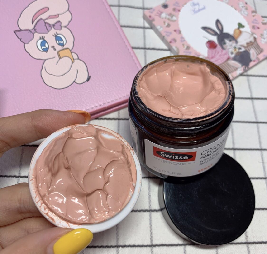 毛孔容易堵塞可以化妆吗,天天化妆闷痘