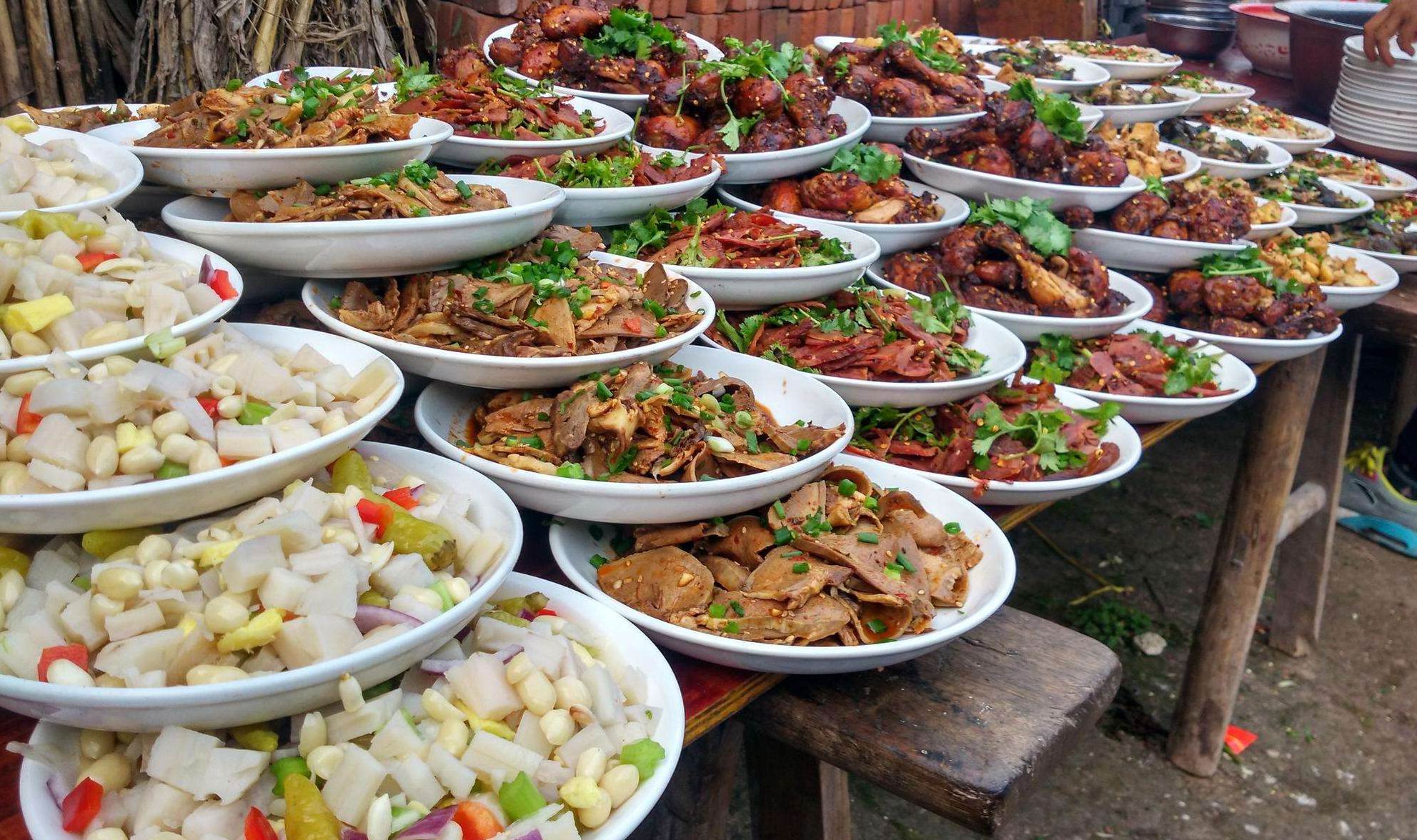 农村结婚习俗闹新房,农村青年人结婚的礼仪