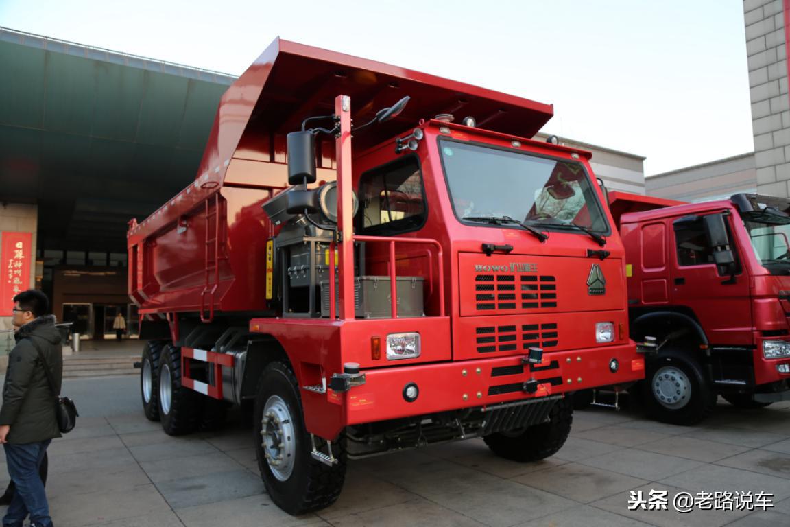 中国重汽自动挡最新款牵引车,l4重汽自动驾驶