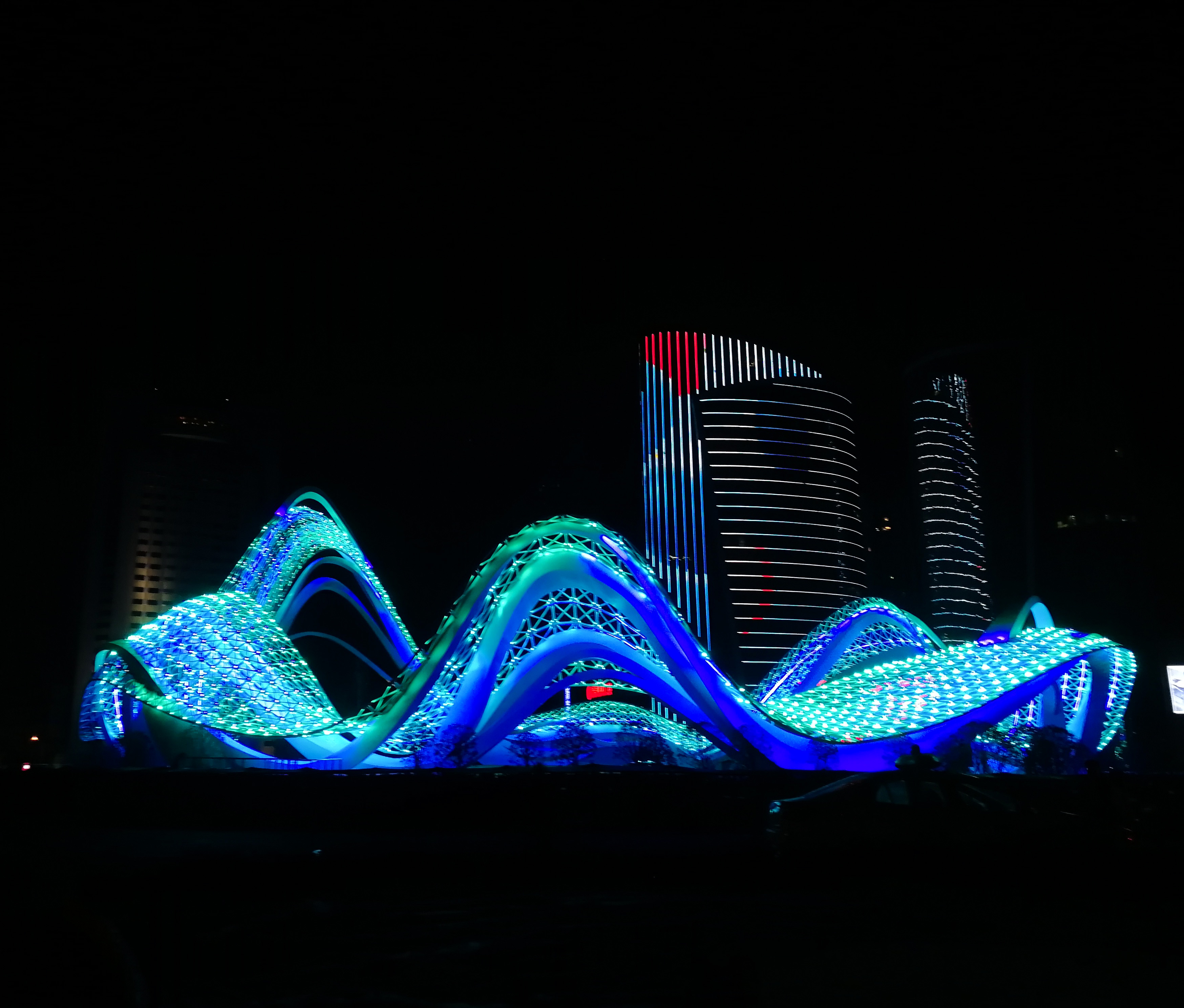 亚洲最大地下交通枢纽综合体,亚洲最大地下综合体城市